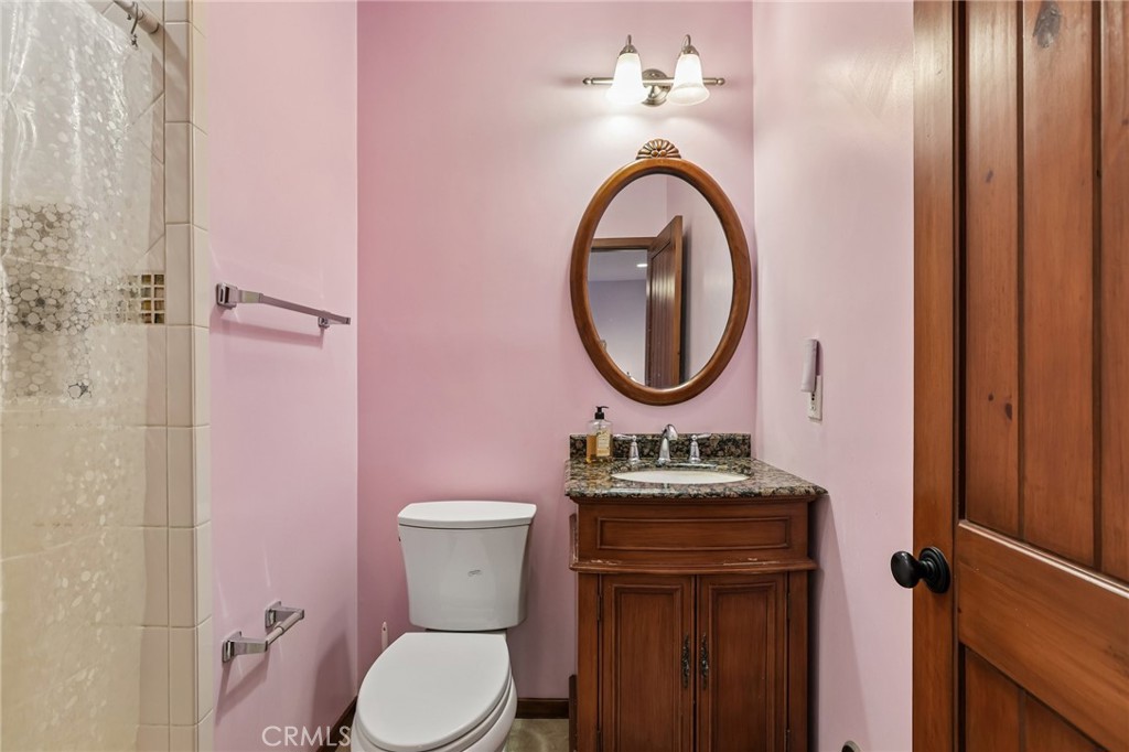 https://media.crmls.org/medias/73b8bf23-eb55-4a4c-894b-4482646706fb.jpg?preset=X-Large