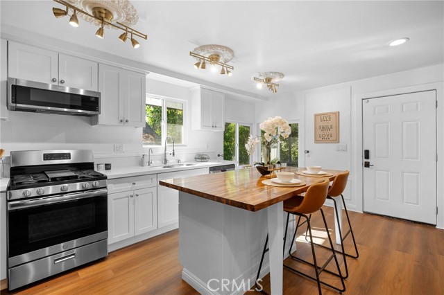 Detail Gallery Image 11 of 55 For 3720 Harriman, Los Angeles,  CA 90032 - 4 Beds | 3 Baths