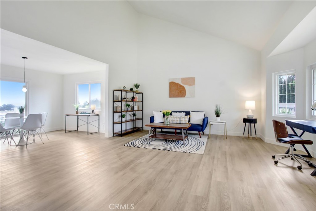 MLS #WS25252579 image #11