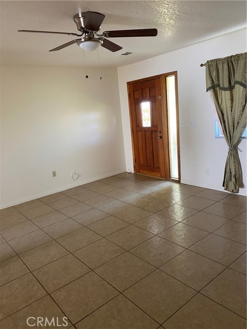 Detail Gallery Image 12 of 46 For 10763 Goss, Phelan,  CA 92371 - 3 Beds | 2 Baths