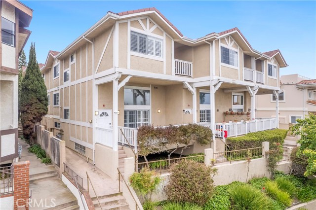 222 Guadalupe Ave, Redondo Beach, California 90277, 4 Bedrooms Bedrooms, ,2 BathroomsBathrooms,Residential,Sold,Guadalupe Ave,SB23050741