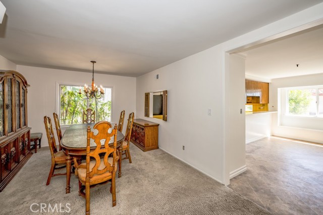 851 Misty Isle Drive, Glendale CA: https://media.crmls.org/medias/73ba2775-ef21-4e74-9589-6a28a8d3037e.jpg