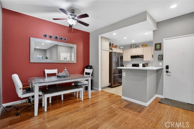 Detail Gallery Image 6 of 33 For 2381 Archwood Ln #184,  Simi Valley,  CA 93063 - 3 Beds | 2 Baths