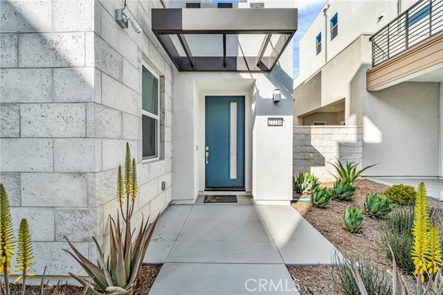 Detail Gallery Image 1 of 46 For 27216 Coyote Bush Ct, Valencia,  CA 91381 - 4 Beds | 5 Baths