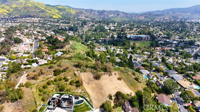 Detail Gallery Image 16 of 21 For 12025 Adrian Pl, Granada Hills,  CA 91344 - – Beds | – Baths