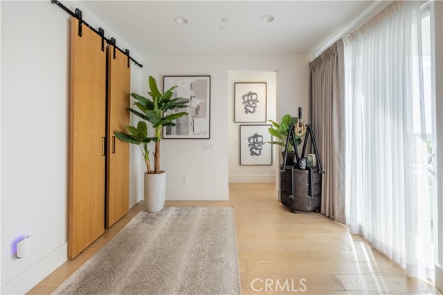 Detail Gallery Image 11 of 71 For 18806 Winnwood, Santa Ana,  CA 92705 - 4 Beds | 4 Baths