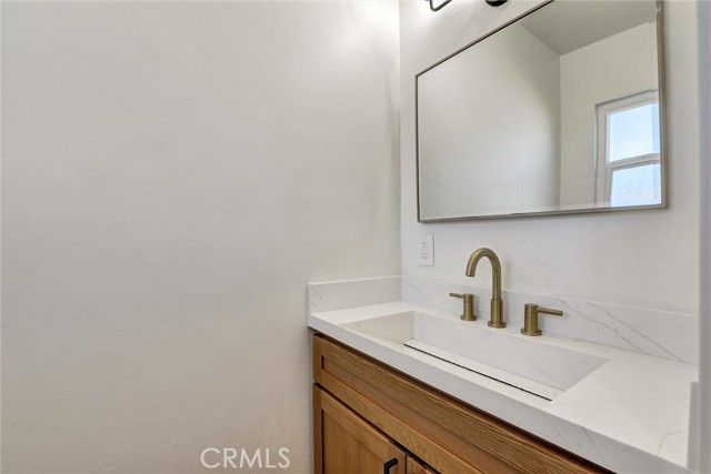 Detail Gallery Image 17 of 27 For 7043 E Harco, Long Beach,  CA 90808 - 3 Beds | 1/1 Baths