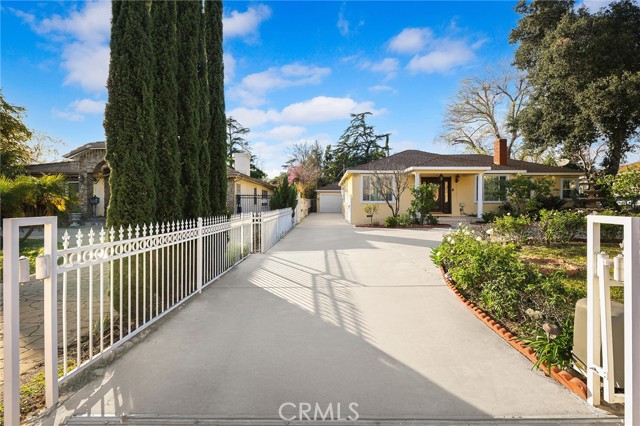 Detail Gallery Image 3 of 51 For 731 S Michillinda Ave, Pasadena,  CA 91107 - 5 Beds | 4 Baths