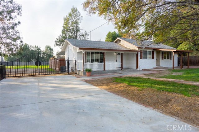 3887 Conning St, Riverside, CA 92509