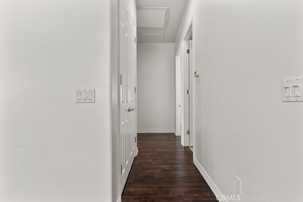 https://media.crmls.org/medias/73bdbd1a-507e-491a-955f-0aeb31fe741a.jpg?preset=X-Large