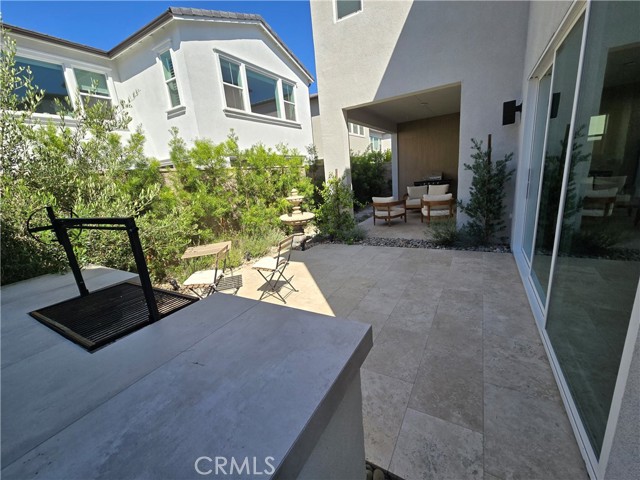 171 Bear Leaf Drive, Lake Forest CA: https://media.crmls.org/medias/73be1591-bc78-47c0-bede-e2872a9e51bb.jpg