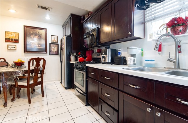 Detail Gallery Image 4 of 22 For 627 S Mcdonnell Ave, –,  CA 90022 - 2 Beds | 1 Baths