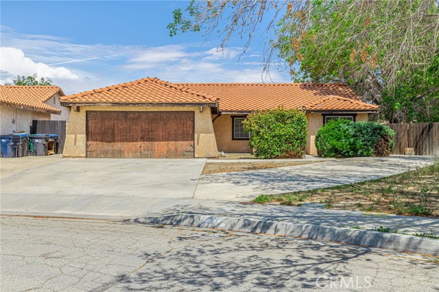 Detail Gallery Image 6 of 45 For 43046 21st St, Lancaster,  CA 93536 - 3 Beds | 2 Baths