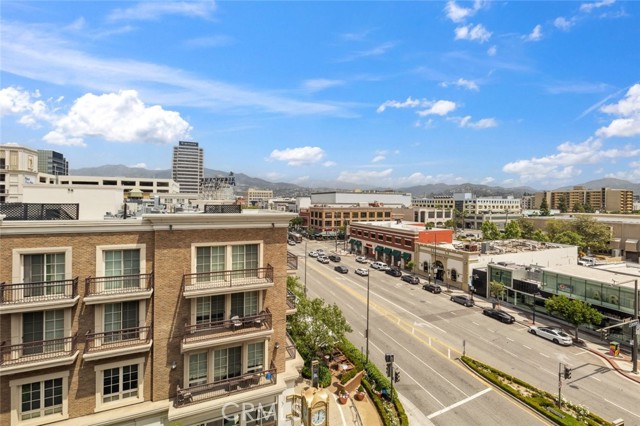 Detail Gallery Image 25 of 71 For 619 Caruso Ave, Glendale,  CA 91210 - 2 Beds | 3 Baths