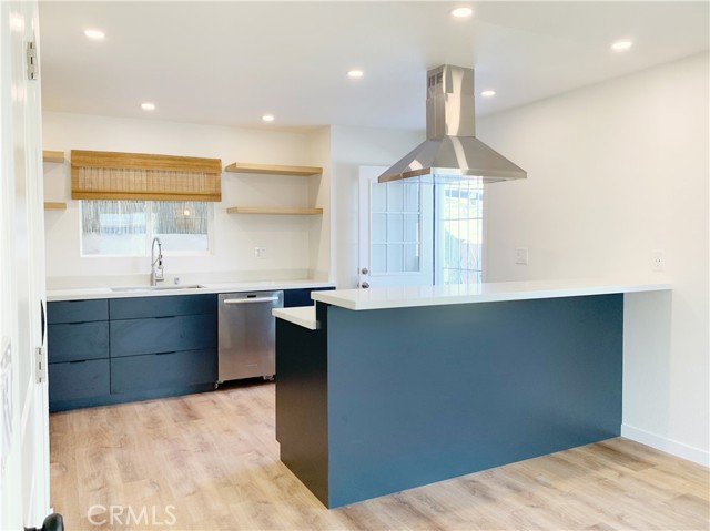 11835 Gale Ave, Hawthorne CA: https://media.crmls.org/medias/73bf1902-1e08-4d13-b304-f2f85481e4fd.jpg