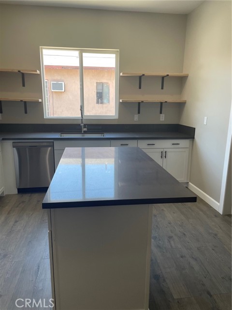 Detail Gallery Image 3 of 5 For 1183 W 24th St, Los Angeles,  CA 90007 - 2 Beds | 2 Baths