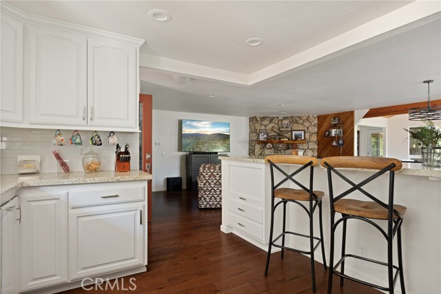 221 Darfo Drive, Crestline CA: https://media.crmls.org/medias/73c18eba-7b87-4f69-bb5c-879dbb5b4c7d.jpg