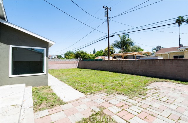 Detail Gallery Image 4 of 19 For 402 Glenshaw Ave, La Puente,  CA 91744 - 3 Beds | 2 Baths