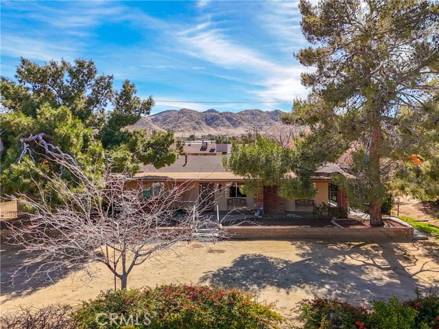 Detail Gallery Image 6 of 70 For 57885 El Dorado Dr, Yucca Valley,  CA 92284 - 5 Beds | 3 Baths