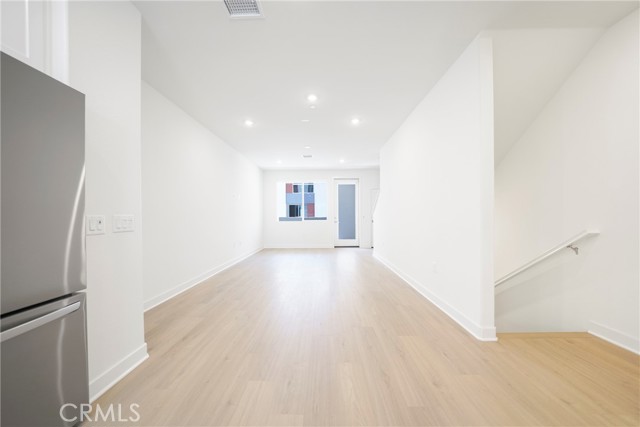 Detail Gallery Image 30 of 48 For 1816 E 1st St, Santa Ana,  CA 92705 - 3 Beds | 2/1 Baths