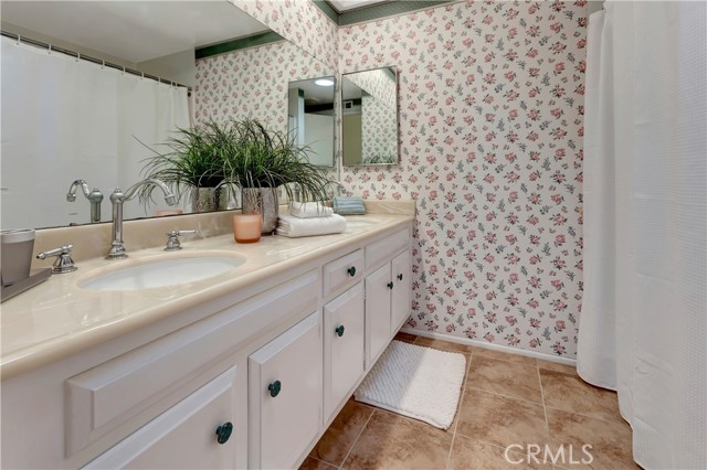 Detail Gallery Image 20 of 33 For 313 El Camino Ln, Placentia,  CA 92870 - 4 Beds | 2/1 Baths