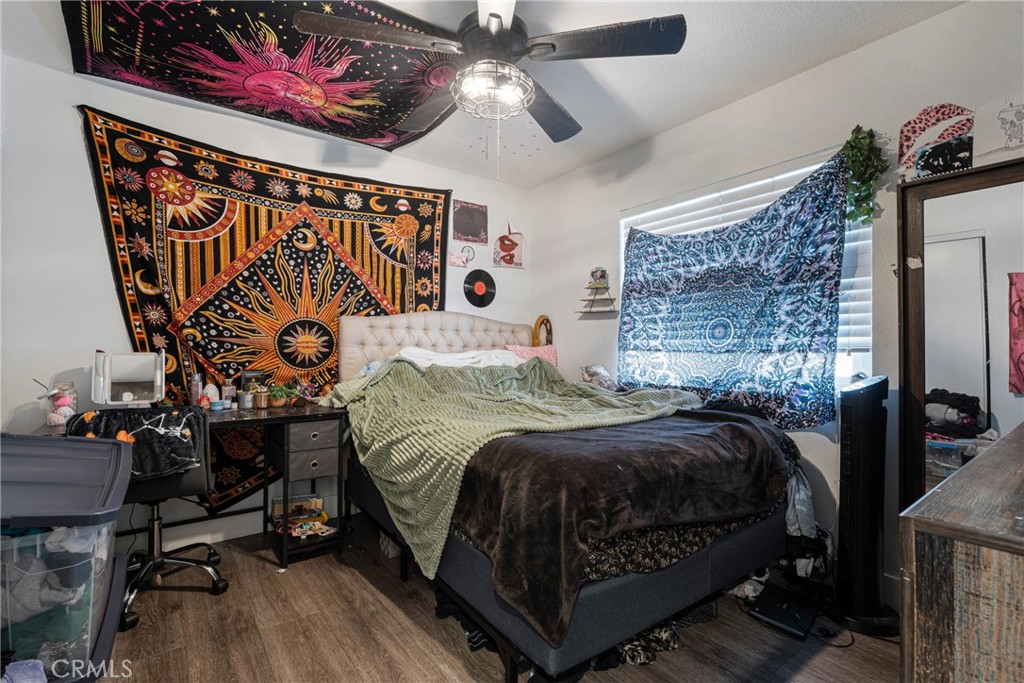 https://media.crmls.org/medias/73c66492-d84f-4f19-95ff-858230c93eb3.jpg?preset=X-Large