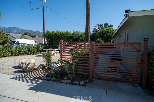 Detail Gallery Image 12 of 43 For 856 Alameda St, Altadena,  CA 91001 - – Beds | – Baths