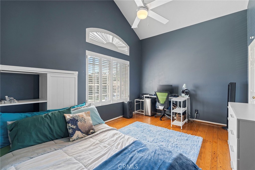 MLS #OC25192282 image #34