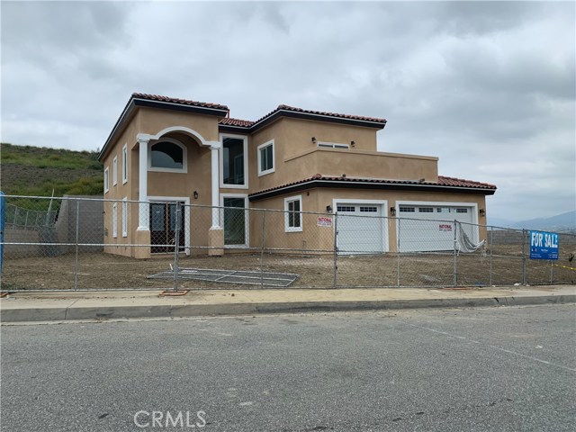 3550 Ridge Line Dr, San Bernardino, CA 92407