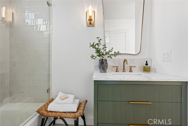 Detail Gallery Image 23 of 36 For 2271 Mira Mar, Long Beach,  CA 90815 - 3 Beds | 3 Baths