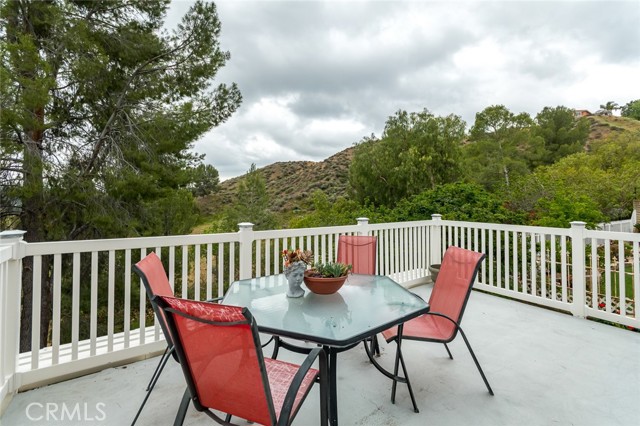 Detail Gallery Image 40 of 49 For 21714 Agajanian Ln, Saugus,  CA 91350 - 4 Beds | 3 Baths