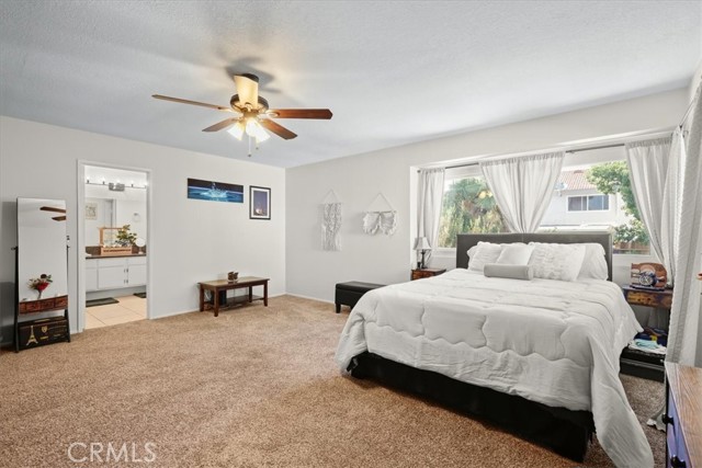 Detail Gallery Image 20 of 70 For 15717 Rosehaven Ln, Canyon Country,  CA 91387 - 3 Beds | 2/1 Baths