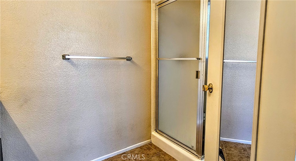 https://media.crmls.org/medias/73cad96e-c9f9-40ad-8b1c-b9bafbf20e1a.jpg?preset=X-Large