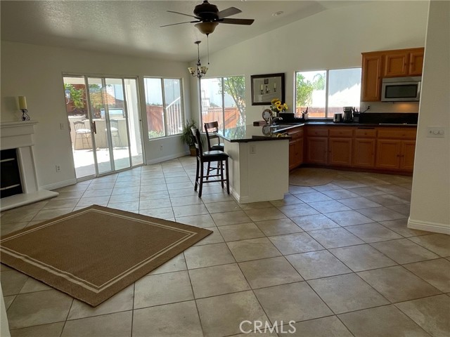 Detail Gallery Image 6 of 25 For 2830 Taylor Ave, Corona,  CA 92882 - 4 Beds | 2 Baths