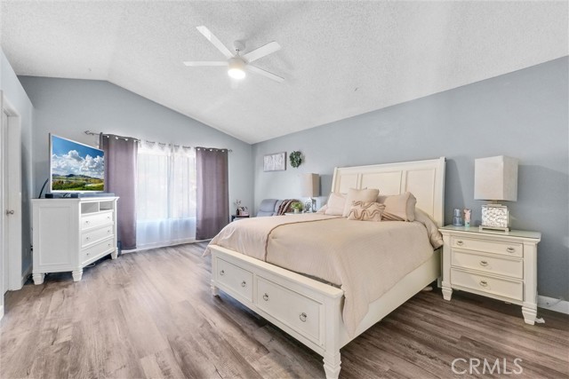 Detail Gallery Image 10 of 18 For 4511 Feather River Rd, Corona,  CA 92878 - 3 Beds | 2/1 Baths