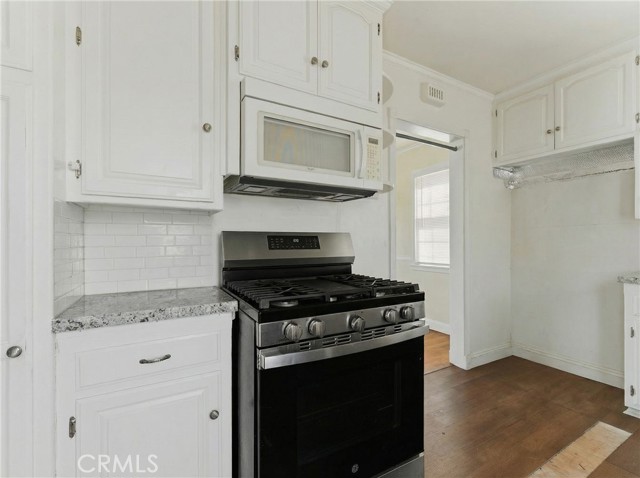 Detail Gallery Image 6 of 12 For 1307 Merced, South El Monte,  CA 91733 - 3 Beds | 1 Baths