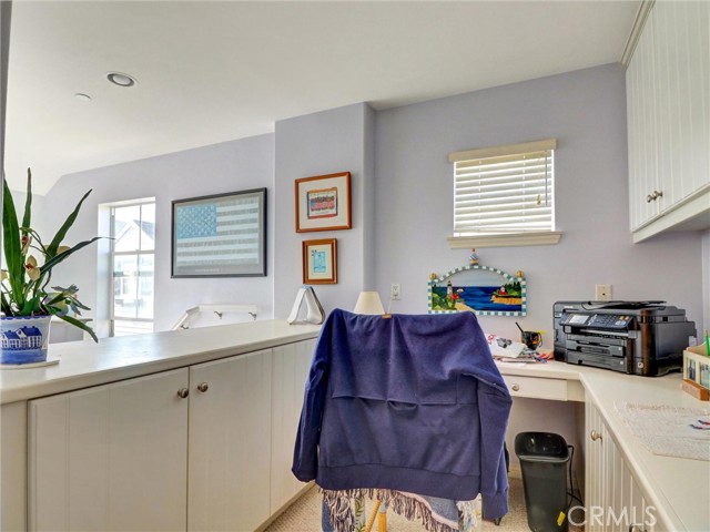 Detail Gallery Image 16 of 27 For 1800 S Pacific Coast #21,  Redondo Beach,  CA 90277 - 3 Beds | 3 Baths