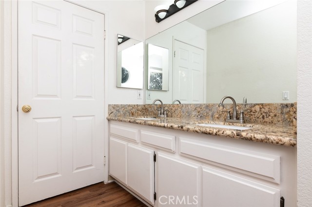 2930 Montrose Avenue, La Crescenta CA: https://media.crmls.org/medias/73cd227c-4fd4-4677-acd6-a51f0b2ffc2c.jpg