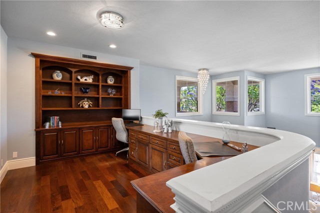 11 Chaparral Court, Rancho Santa Margarita CA: https://media.crmls.org/medias/73cd571e-fad9-4e97-9ea5-6296799813b3.jpg