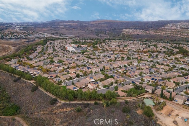 10894 Clover, Corona CA: https://media.crmls.org/medias/73cd6f5d-5b77-4c3c-bdb3-b861fe33e609.jpg