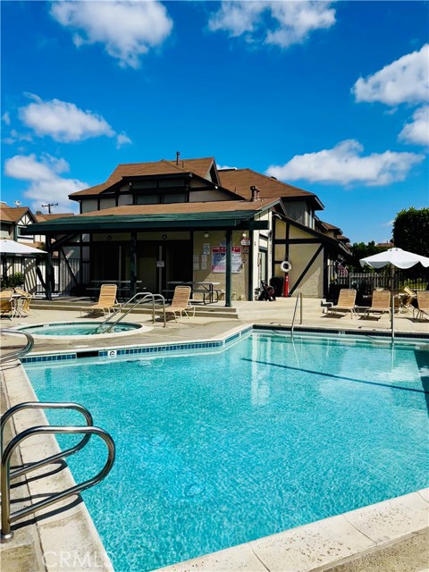 13321 Meyer Road, Whittier CA: https://media.crmls.org/medias/73cdc7df-1090-4d78-b6ce-e0c61b0e1c78.jpg