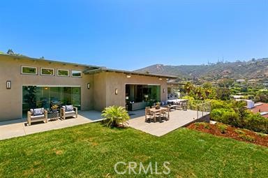 7734 Esterel Drive, La Jolla CA: https://media.crmls.org/medias/73ce0ebf-7abb-4a4a-828b-b0c512ebf668.jpg