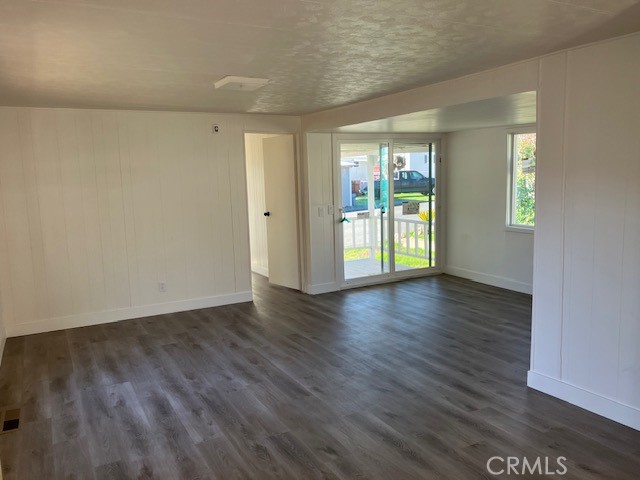 Detail Gallery Image 6 of 10 For 329 E Sequoia St #6,  Valley Springs,  CA 95252 - 2 Beds | 2 Baths