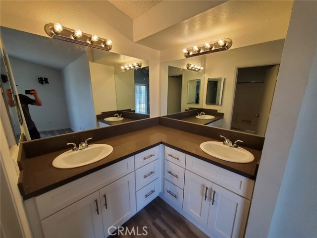 Detail Gallery Image 11 of 13 For 23805 Mark Twain, Moreno Valley,  CA 92557 - 3 Beds | 2 Baths