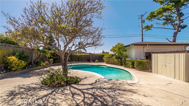 26633 Shorewood Road, Rancho Palos Verdes, California 90275, 4 Bedrooms Bedrooms, ,2 BathroomsBathrooms,Residential,Sold,Shorewood,SB22079269