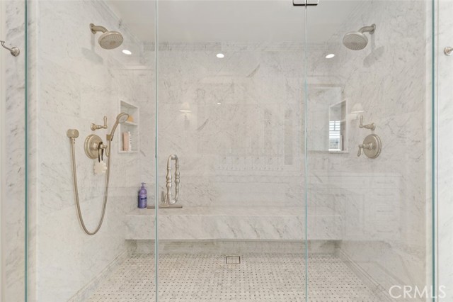 Detail Gallery Image 24 of 43 For 2431 Bayshore Drive, Newport Beach,  CA 92663 - 4 Beds | 3/1 Baths