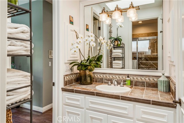 595 35th Street, Manhattan Beach, California 90266, 6 Bedrooms Bedrooms, ,4 BathroomsBathrooms,Residential,Sold,35th,SB22117644