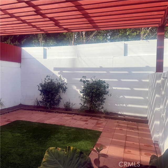 Detail Gallery Image 24 of 25 For 7407 Dunfield, Los Angeles,  CA 90045 - 3 Beds | 2 Baths