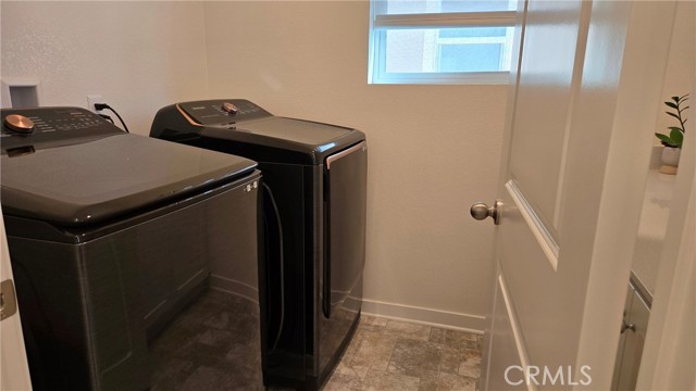 Detail Gallery Image 23 of 41 For 906 Lemon Dr, Pomona,  CA 91768 - 3 Beds | 2/1 Baths
