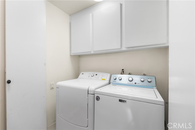 Detail Gallery Image 23 of 52 For 21054 Parthenia #11,  Canoga Park,  CA 91304 - 3 Beds | 3 Baths